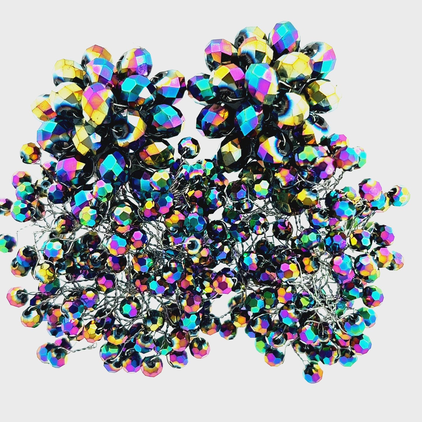 Load and play video in Gallery viewer, Crystal Sculpture Statement Clip On Earring
 Born To Glam