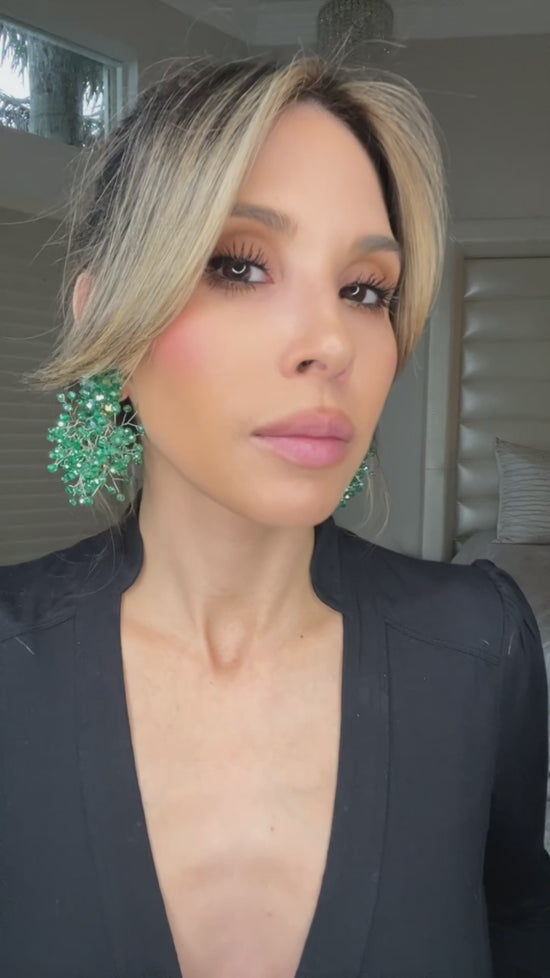 Load and play video in Gallery viewer, Crystal Sculpture Statement Clip On Earring
 Born To Glam